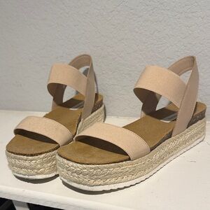 Steve Madden Nude Platform Sandals